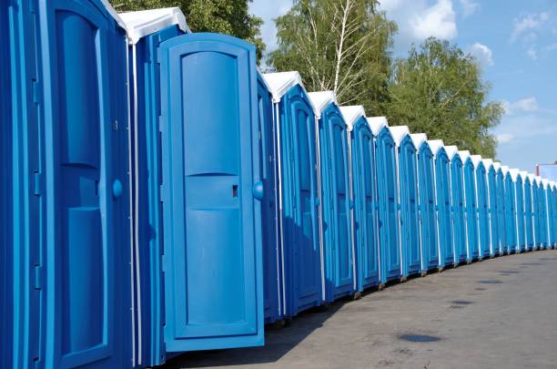 Best Construction site porta potty rental  in Falcon Heights, MN